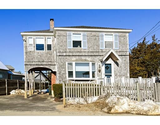 Property Photo: 19 Bay Ave MA 02050