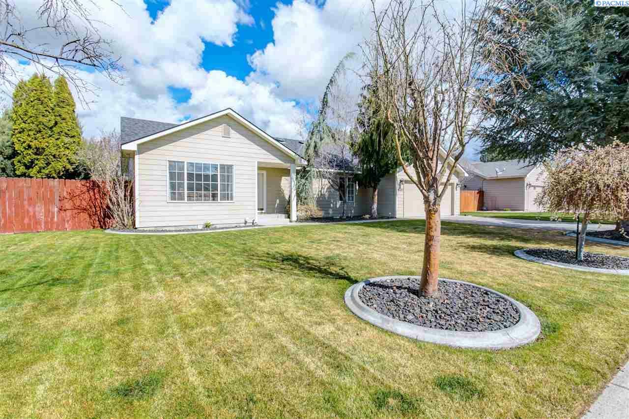 Property Photo:  4201 Meadow View Dr  WA 99301 