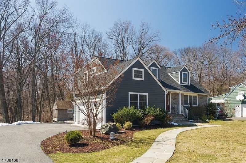 Property Photo:  1914 Winding Brook Way  NJ 07076 