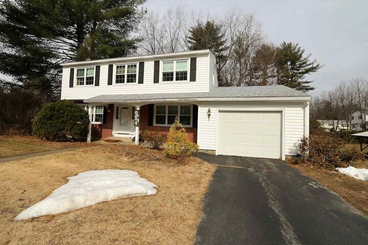 Property Photo:  86 Lancelot Avenue  NH 03104 