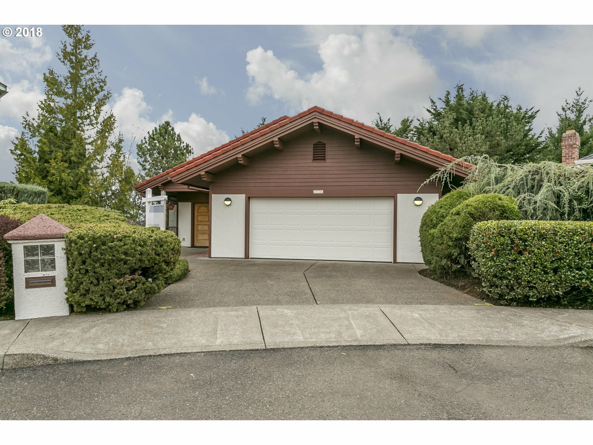 13556 SW Clearview Pl  Tigard OR 97223 photo