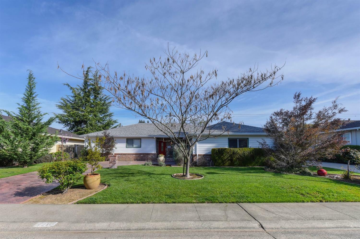 Property Photo:  1331 47th Avenue  CA 95831 