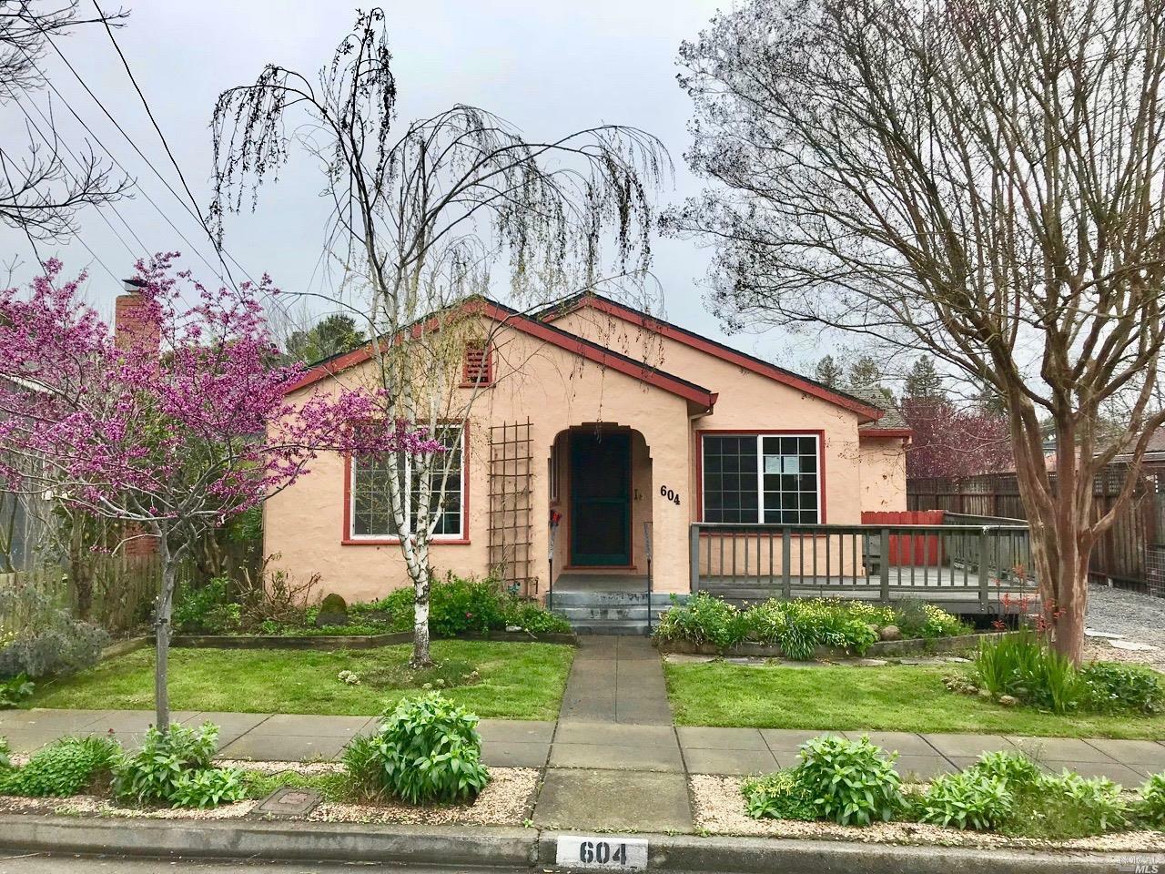 Property Photo: 604 Mountain View Avenue CA 94952