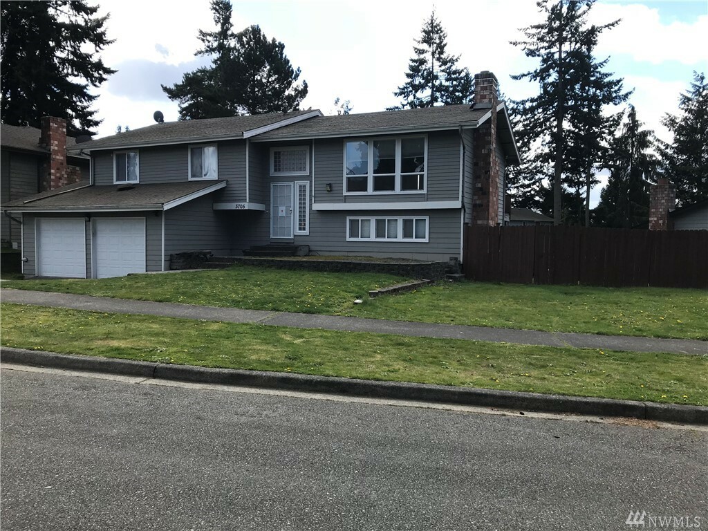 Property Photo:  3705 S 253rd St  WA 98032 