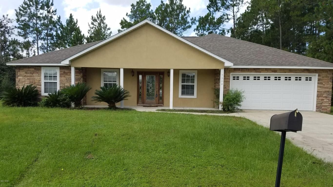 Property Photo: 7302 Rachel Way FL 32404