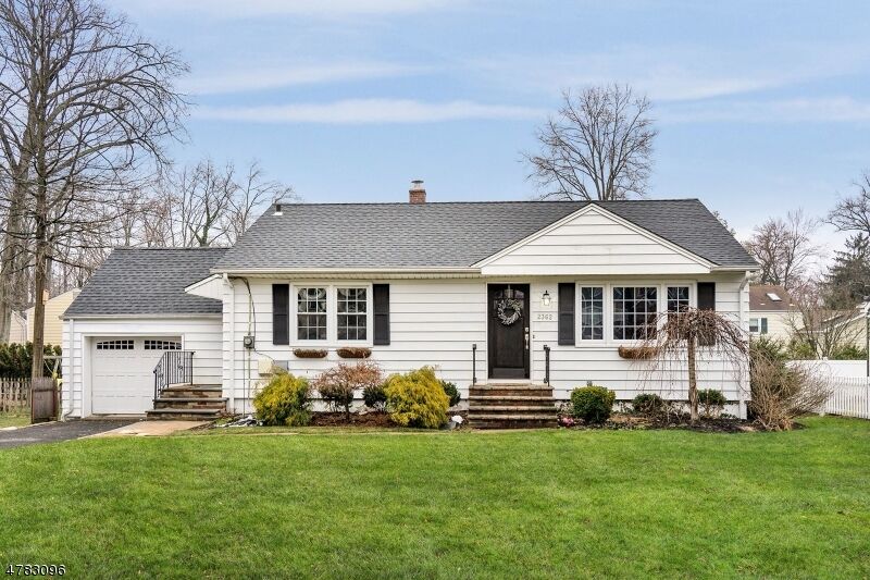 Property Photo:  2362 Longfellow Ave  NJ 07076 