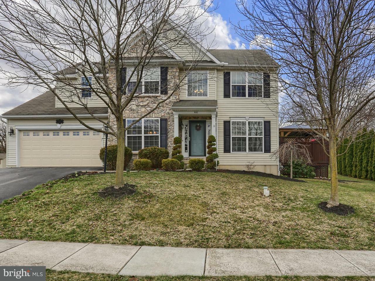 Property Photo: 610 Woodhall Drive PA 17584
