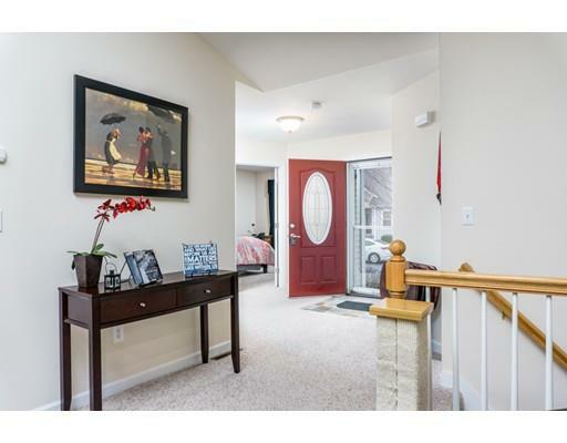 Property Photo: 10 Oakhill Cir 10 MA 01020