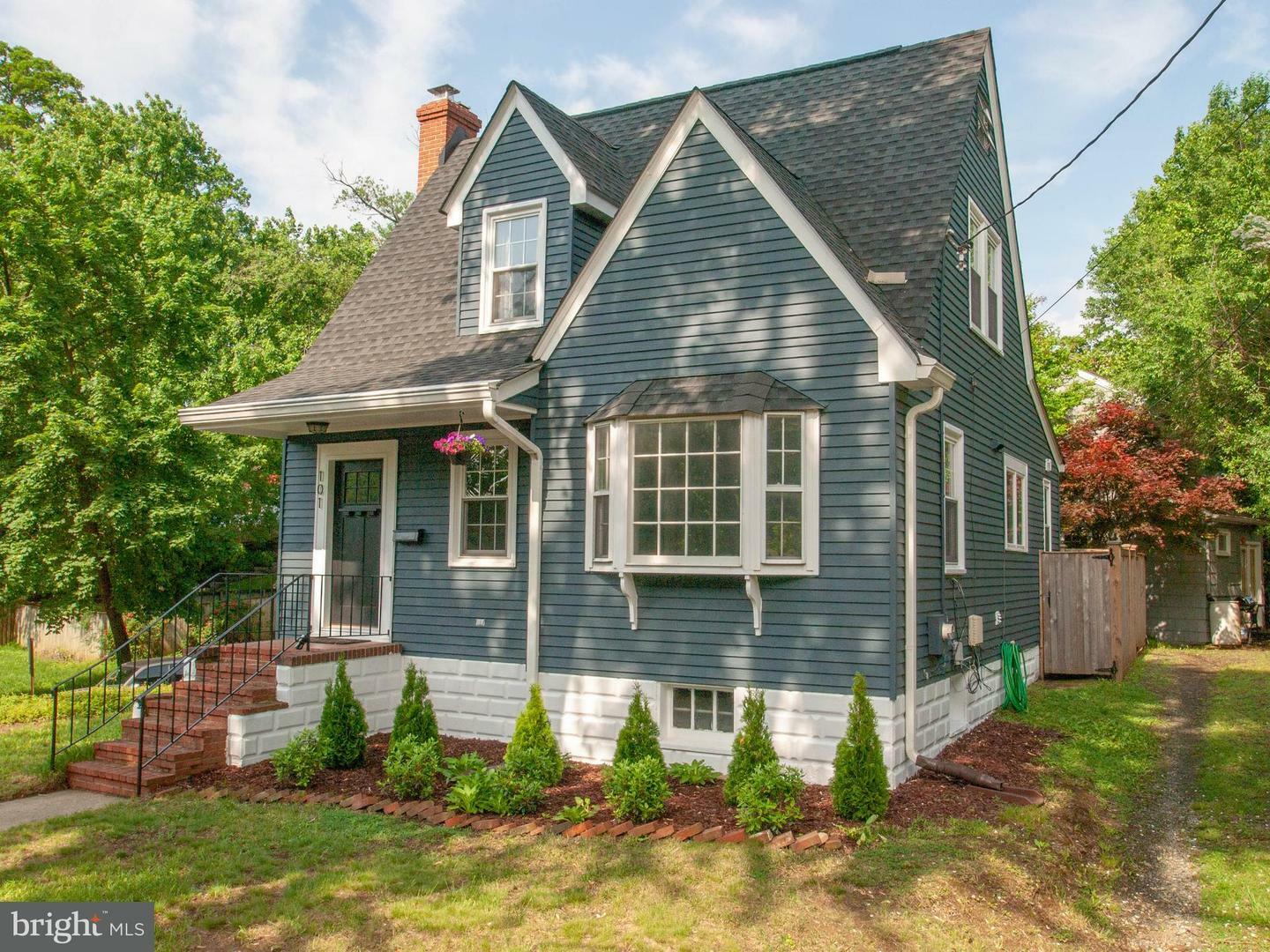 Property Photo: 101 Woodlawn Avenue MD 21401