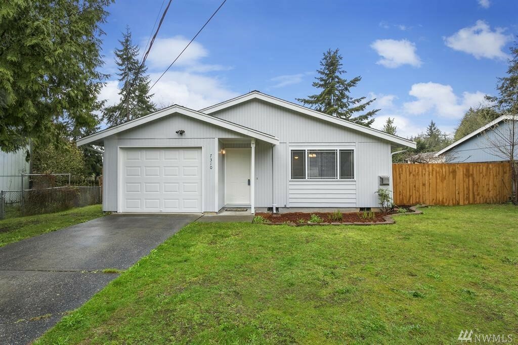 Property Photo: 7310 E Harrison St WA 98366