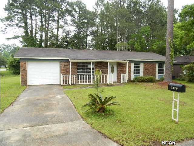 Property Photo: 1329 Pinnacle Pines Road FL 32404