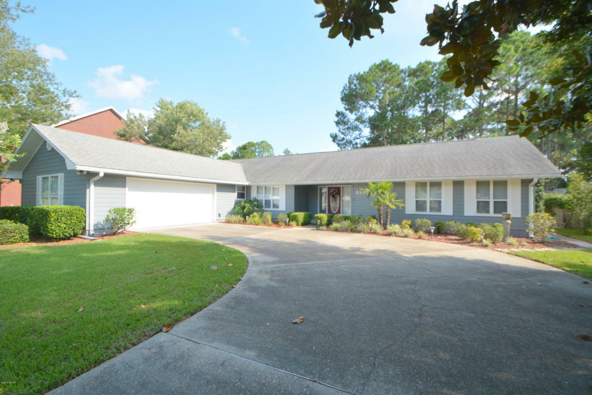 Property Photo: 2201 Windjammer Drive FL 32444