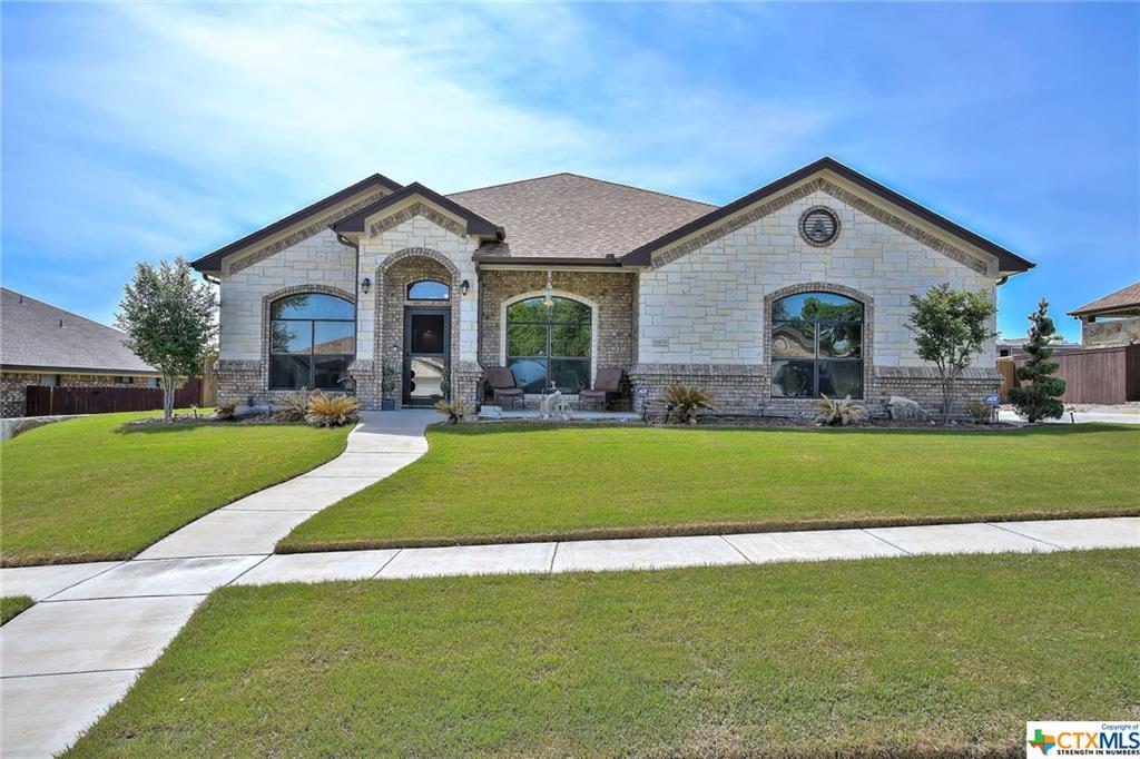 Property Photo: 6400 Flag Stone Drive TX 76542