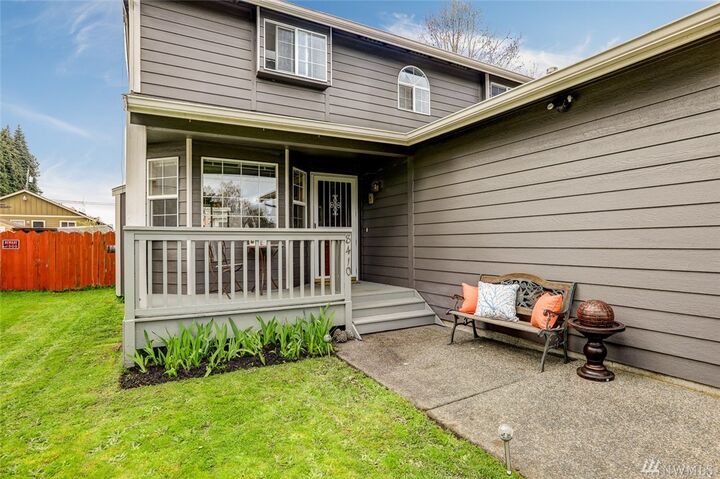 Property Photo:  8410 E Sherwood St  WA 98445 