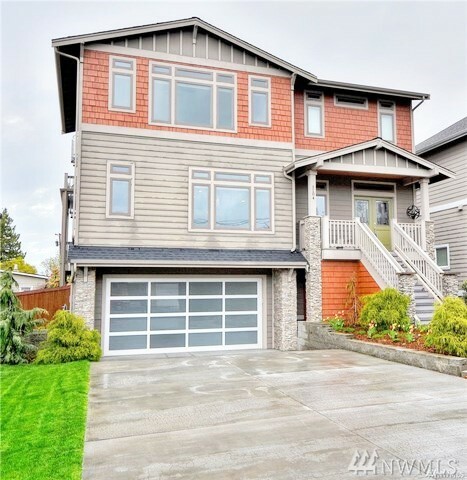 Property Photo:  1104 N 32nd St  WA 98056 