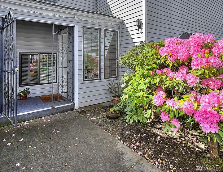 Property Photo:  2801 N Narrows Dr D4  WA 98407 