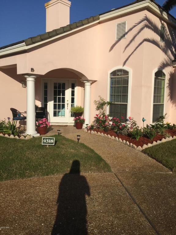 Property Photo: 4318 Legend Place 20 FL 32408