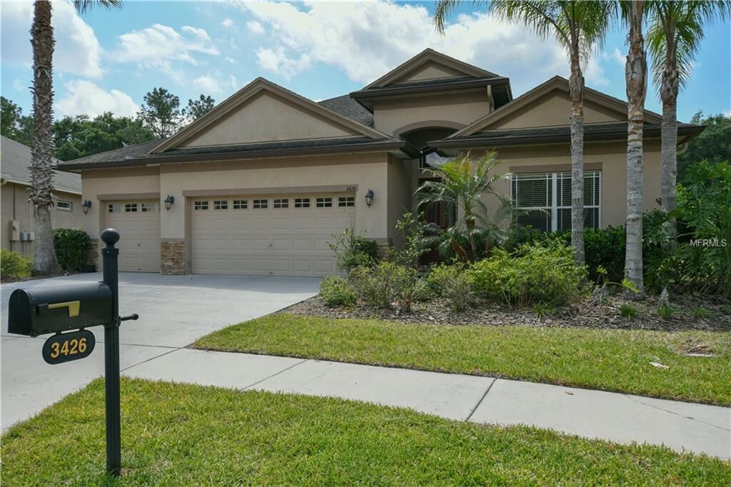 Property Photo:  3426 Grassglen Place  FL 33544 