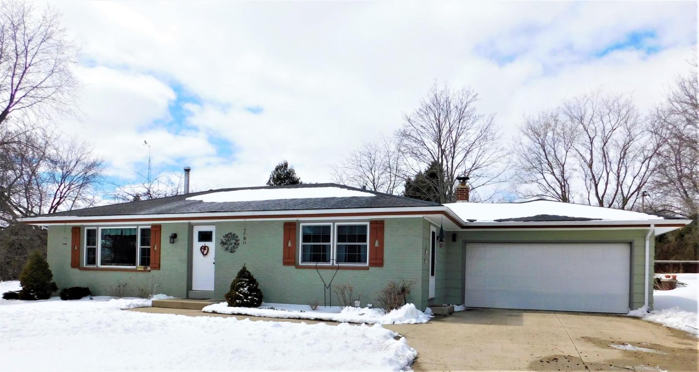 Property Photo: N6175 Clearview Dr WI 53021