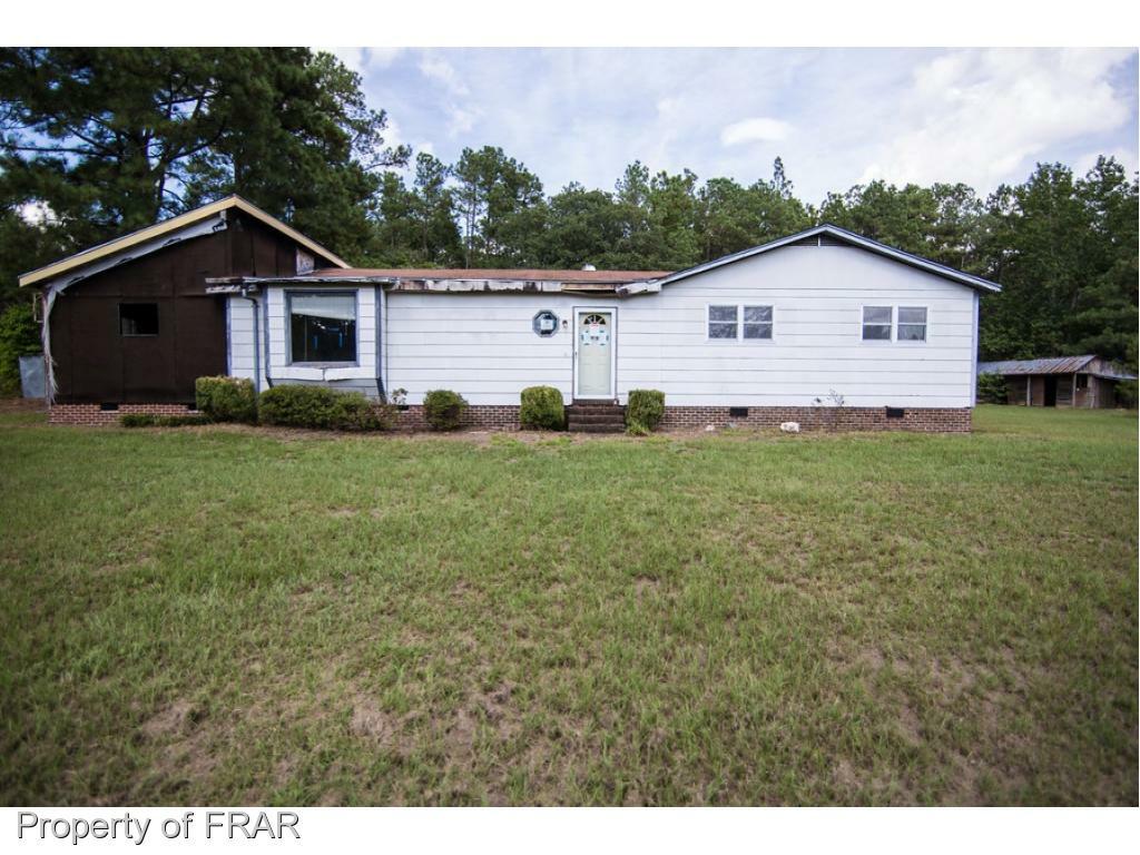 Property Photo:  623 Dogwood Lane  NC 28376 