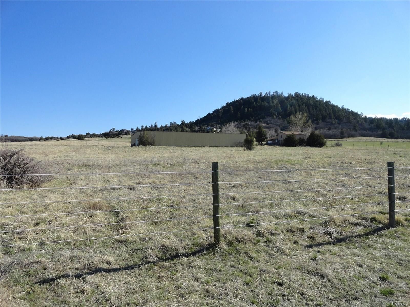 Property Photo: 1441 Castlewood Drive CO 80116