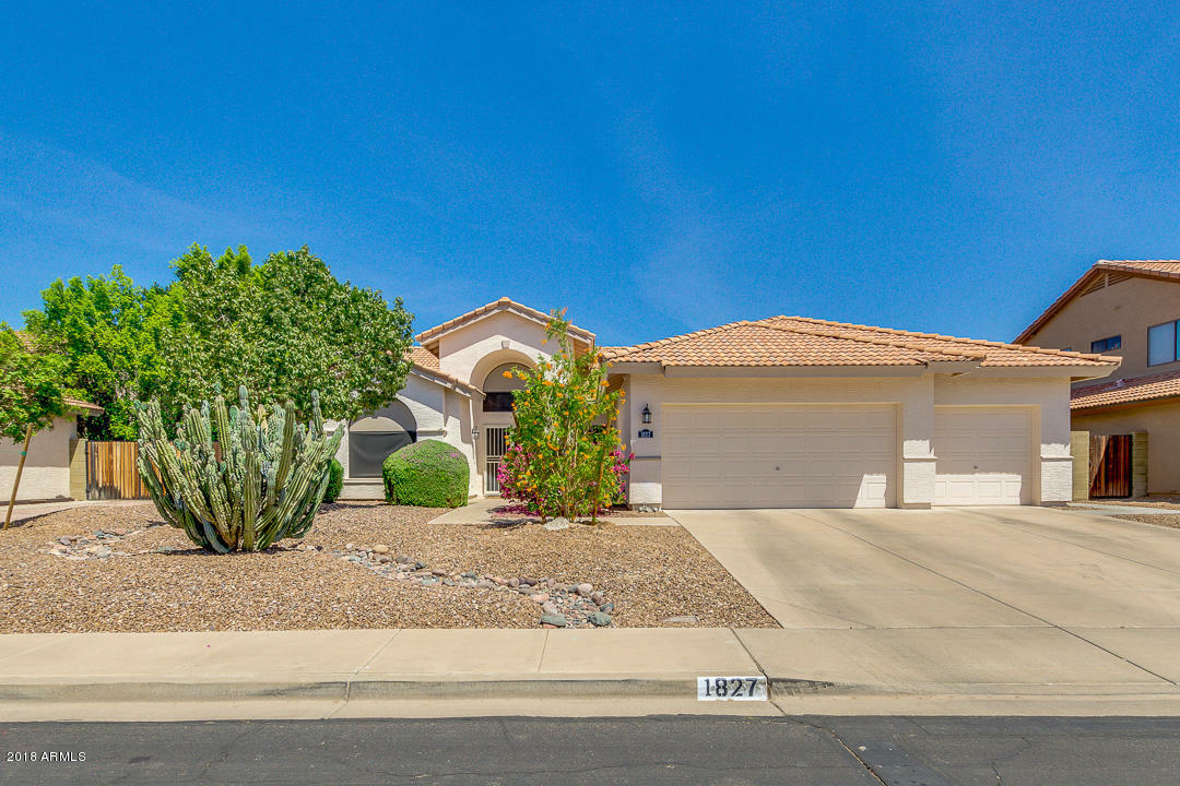 Property Photo: 1827 N Salem -- AZ 85205