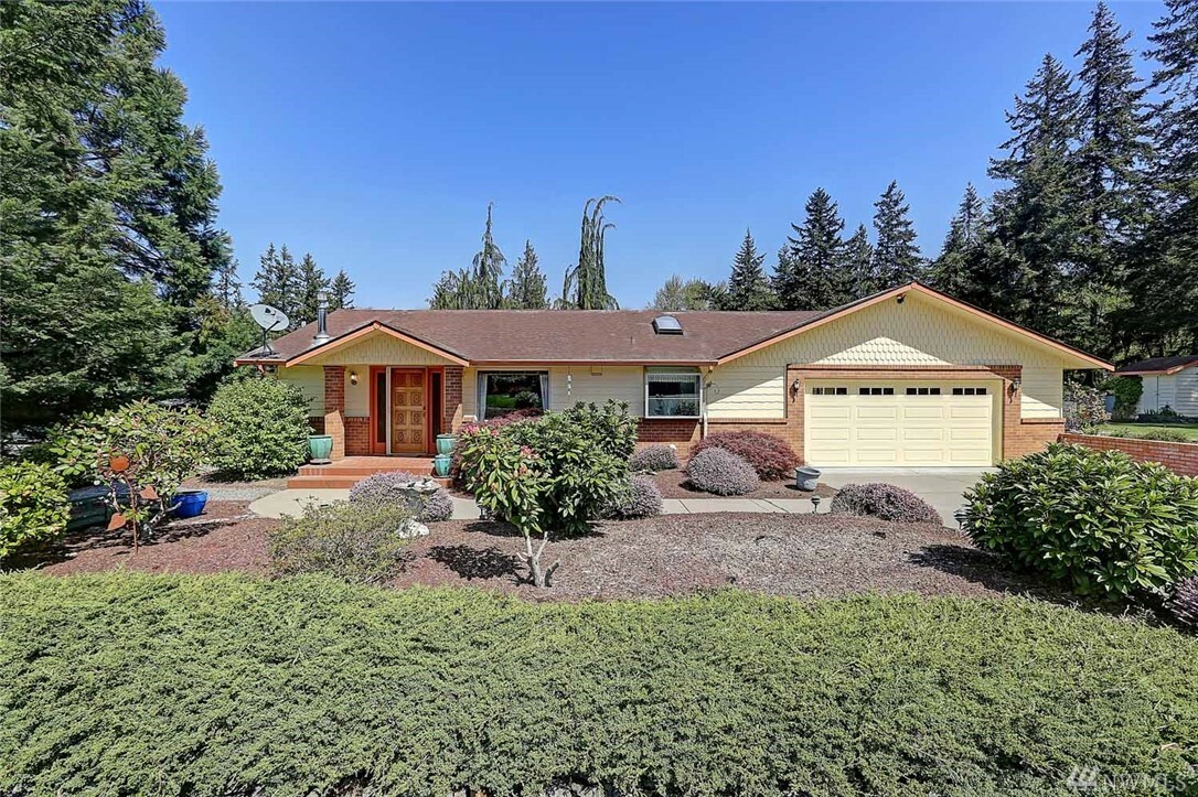 Property Photo:  381 Lorna Lane  WA 98282 