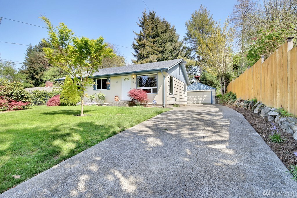Property Photo: 11272 29th Ave SW WA 98146