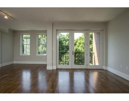 Property Photo:  10 St. George Street 601  MA 02118 