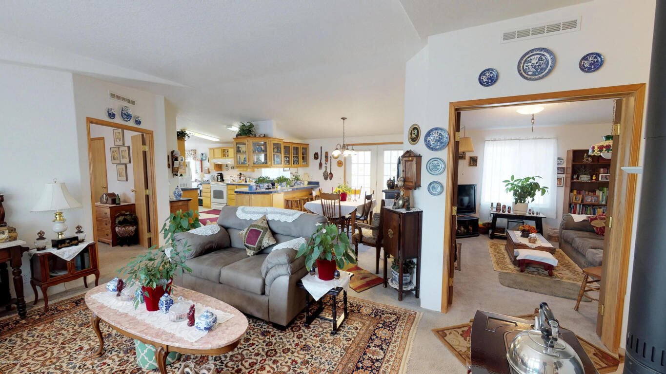 Property Photo:  133 Mini Pines Rd  WA 98903 