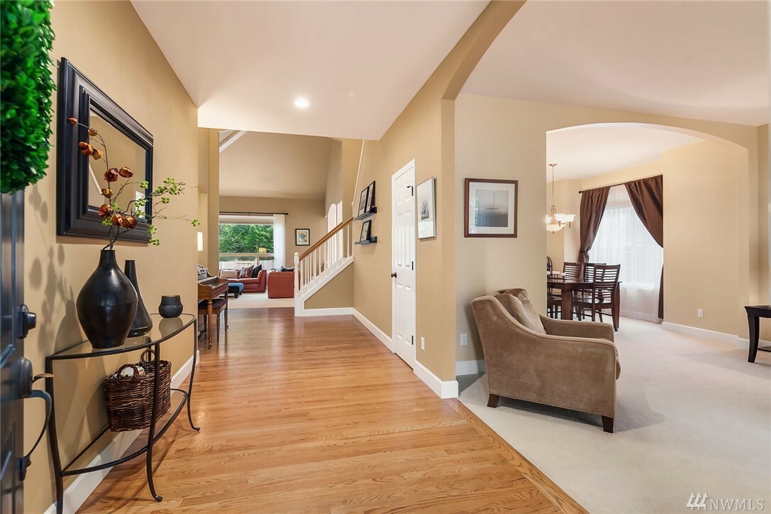 Property Photo: 1022 271st Ave SE WA 98075