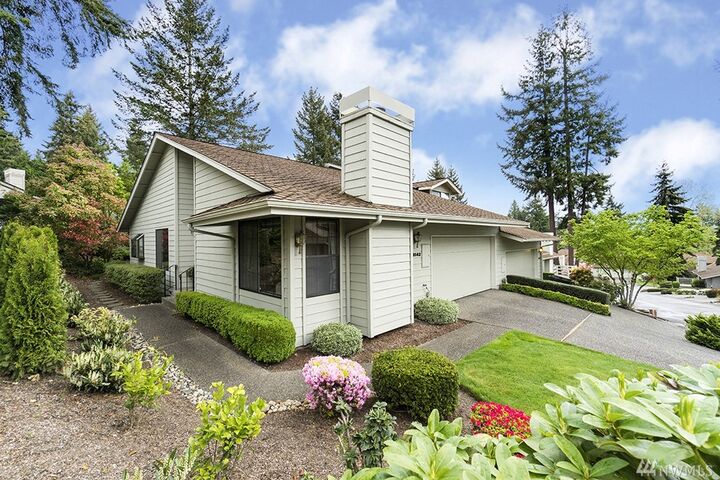 16142 SE 33rd Lane 1001  Bellevue WA 98008 photo