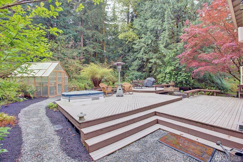 Property Photo:  43105 SE 149th St  WA 98045 