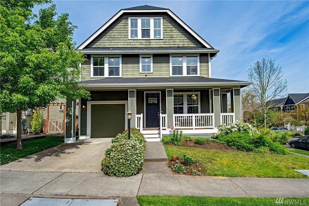 Property Photo: 2828 S Adams St WA 98108