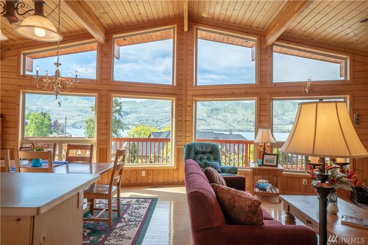 Property Photo:  209 Key Lane  WA 98816 