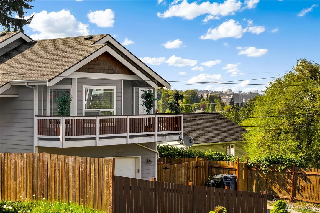 Property Photo:  3542 E T St  WA 98404 