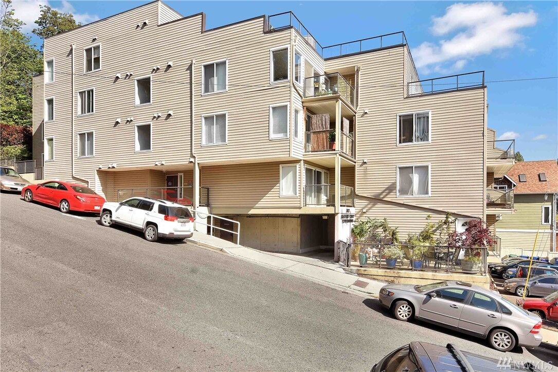 Property Photo:  3022 SW Bradford St 2  WA 98126 