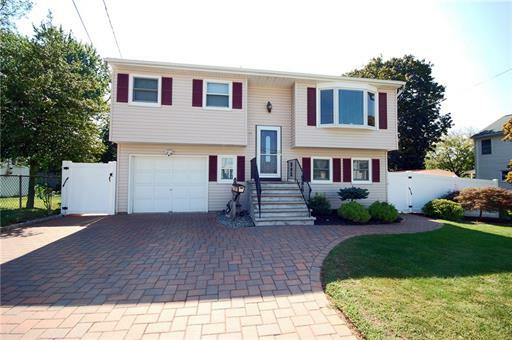 Property Photo:  18 Duley Avenue  NJ 08817 