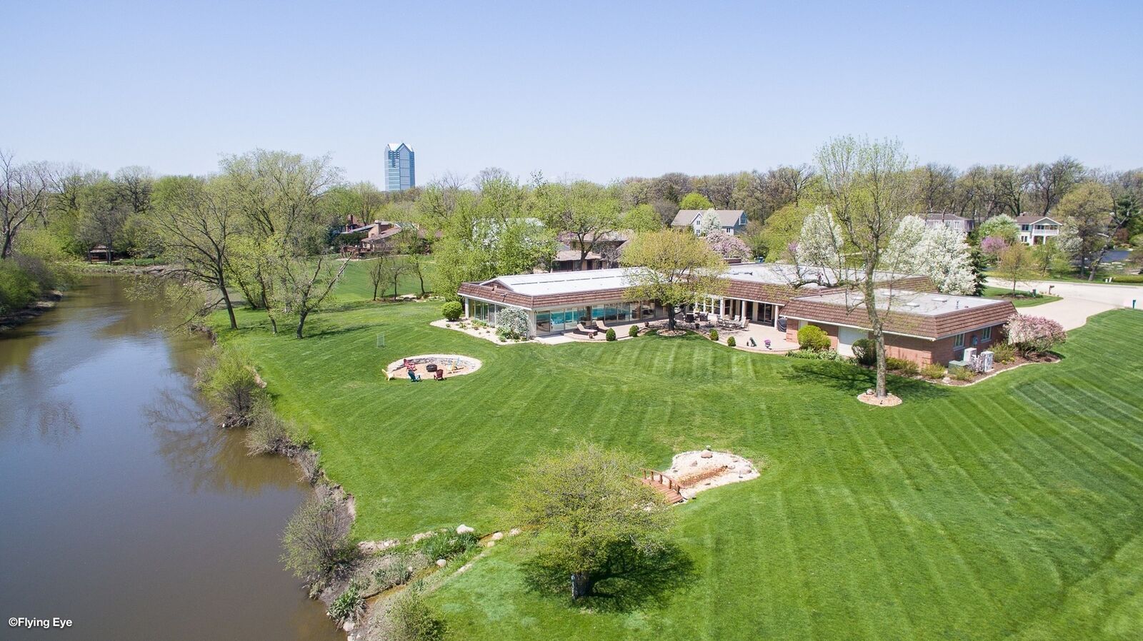 Property Photo: 815 Merry Lane IL 60523