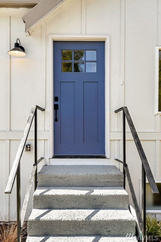 Property Photo: 4217 5th Ave NW WA 98107