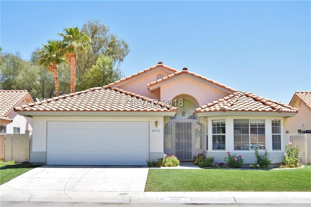 Property Photo: 4932 Camino Del Santo Parkway NV 89031