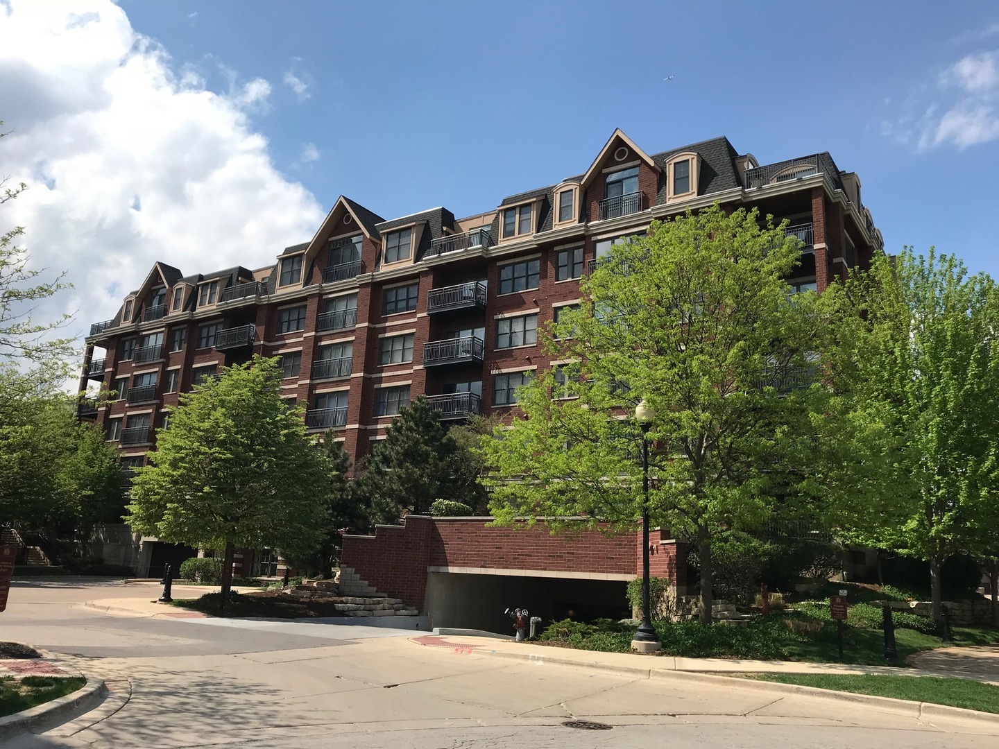 Property Photo:  255 Liberty Drive 203-2  IL 60187 