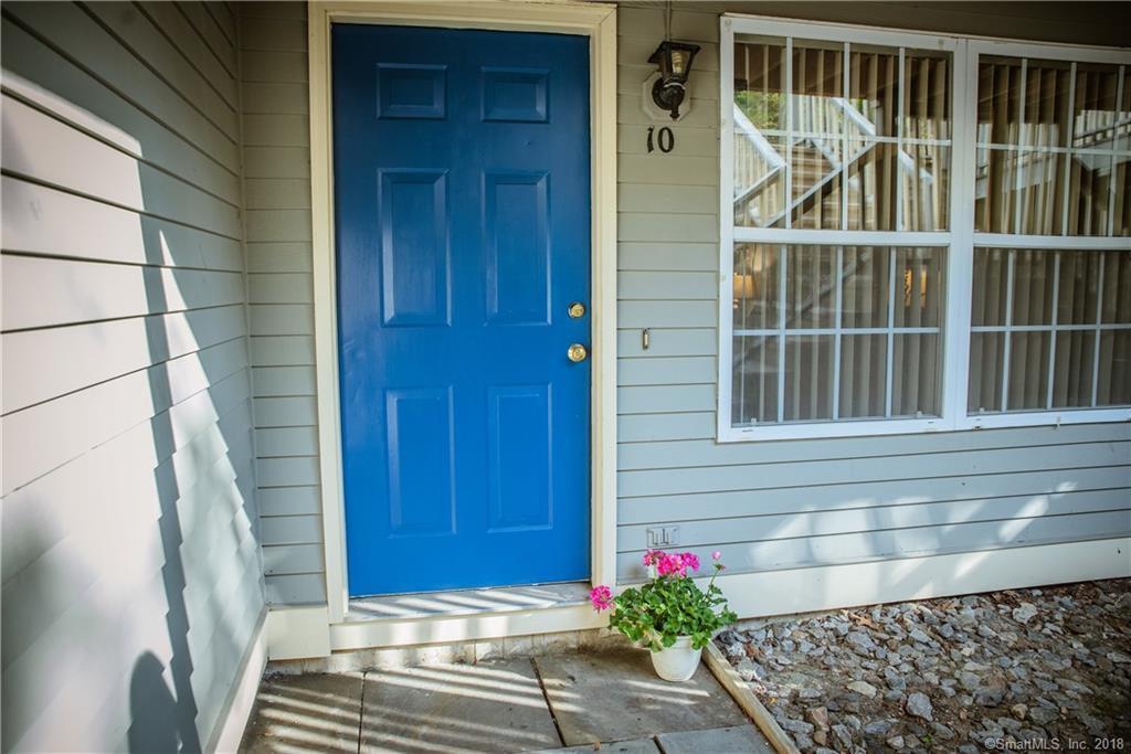 Property Photo: 10 Manorwood Drive 10 CT 06405
