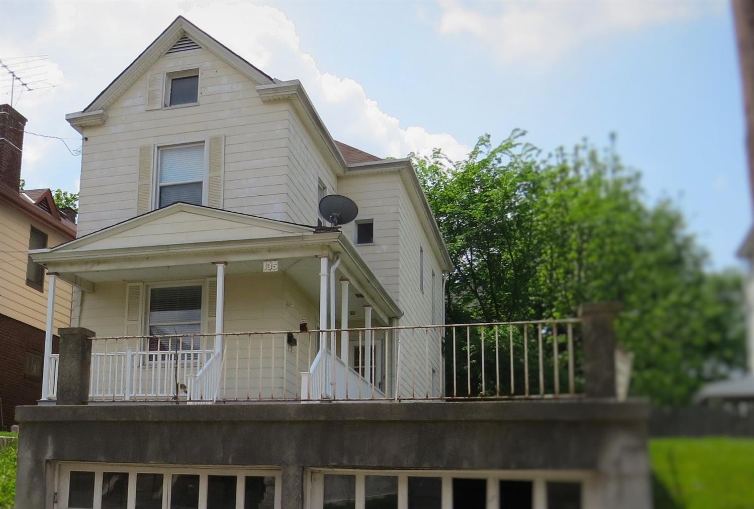 Property Photo: 135 Delmar Avenue OH 45217