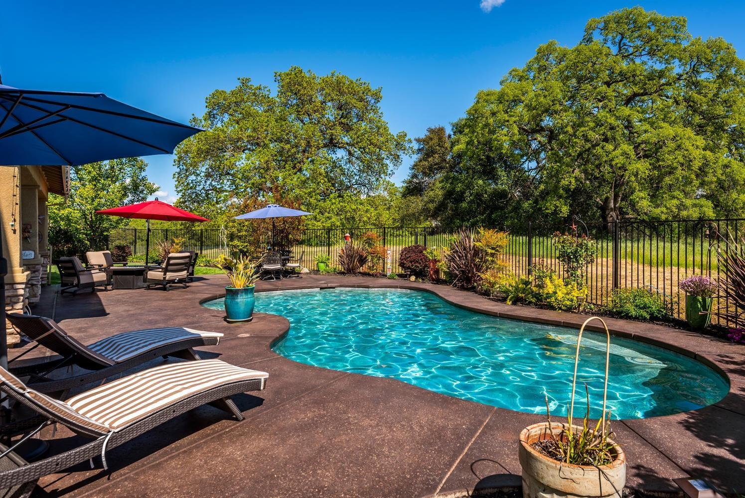 Property Photo: 619 Mazza Court CA 95762