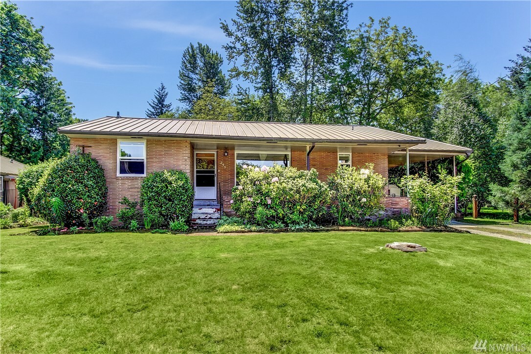 Property Photo:  295 NW Cherry Place  WA 98027 