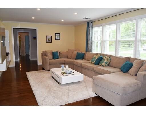 Property Photo:  11 Arcadia Road  MA 01810 