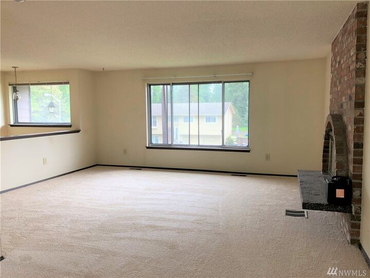 Property Photo:  14614 SE 198th St  WA 98058 