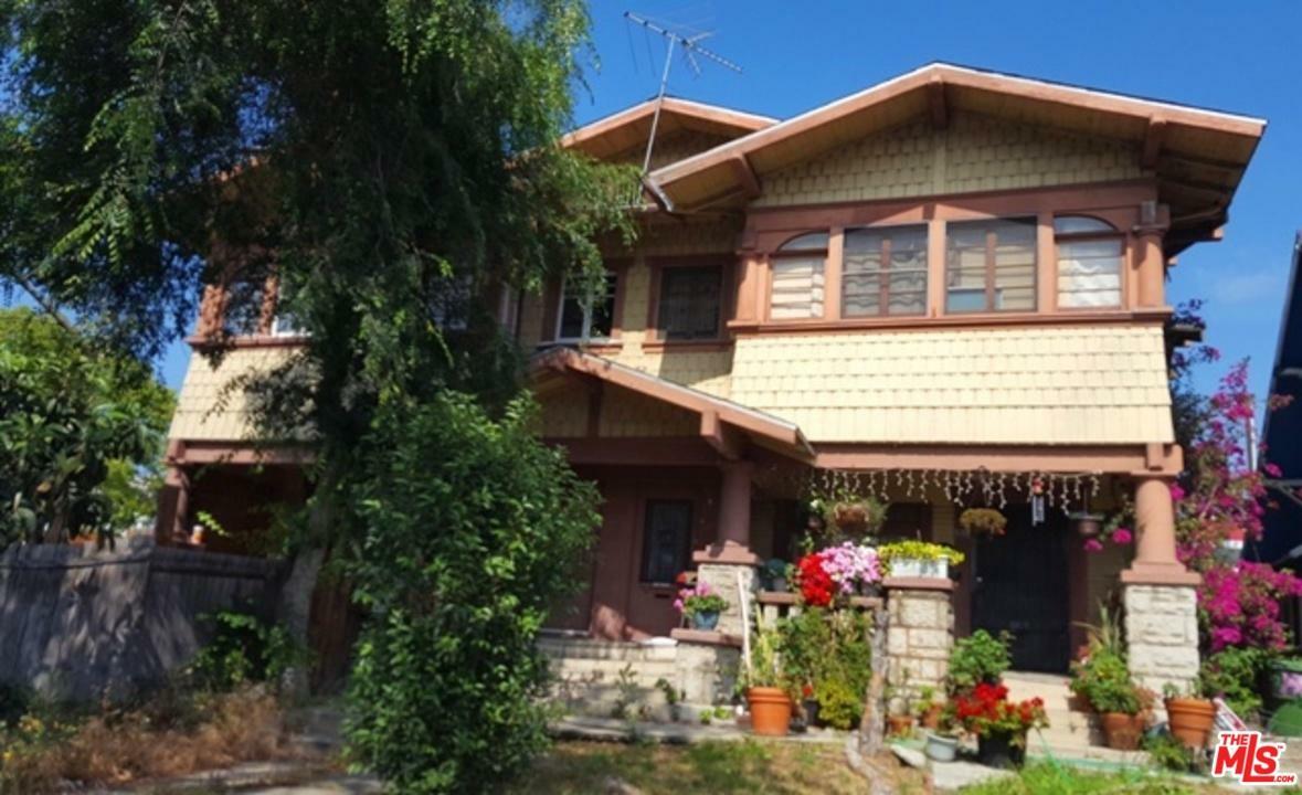 590 N New Hampshire Ave  Los Angeles CA 90004 photo