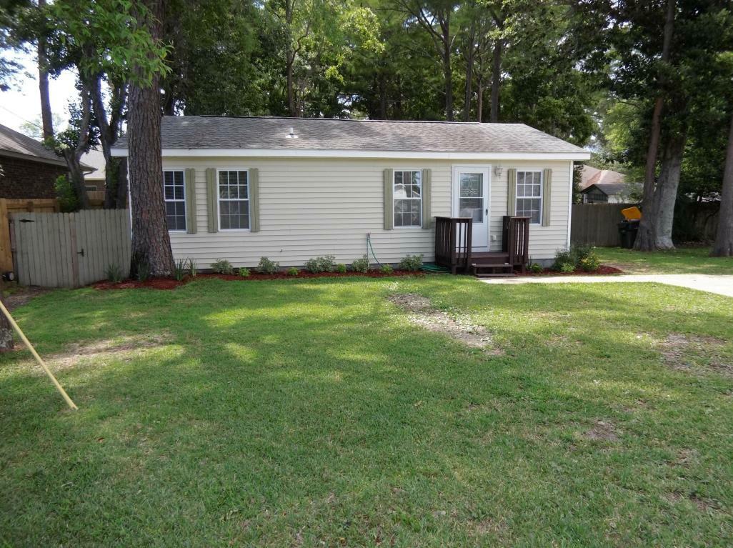 Property Photo: 102 NW Audrey Drive FL 32548